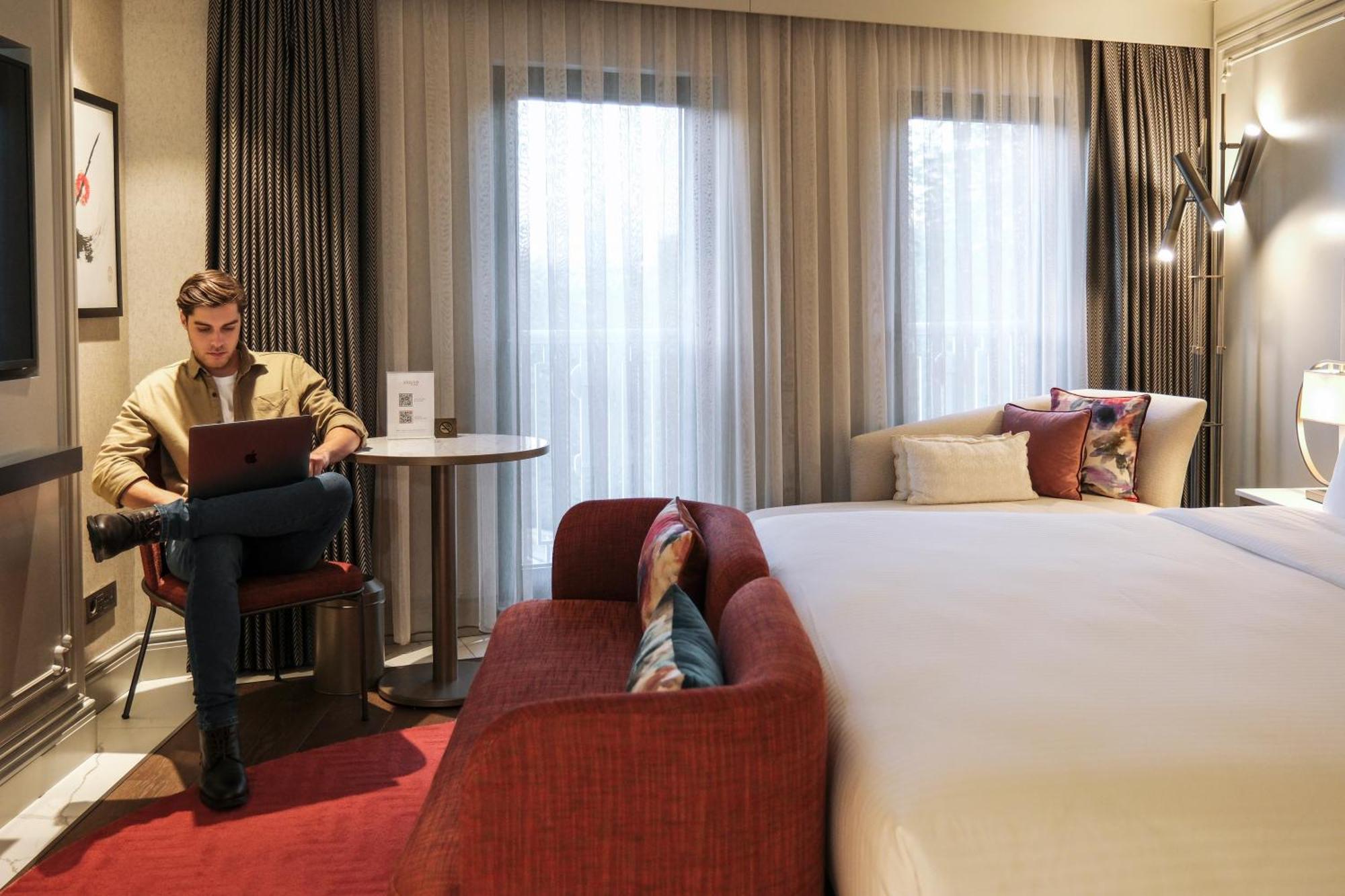 איסטמבול Stayso The House Hotel חדר תמונה A guest room at the hotel
